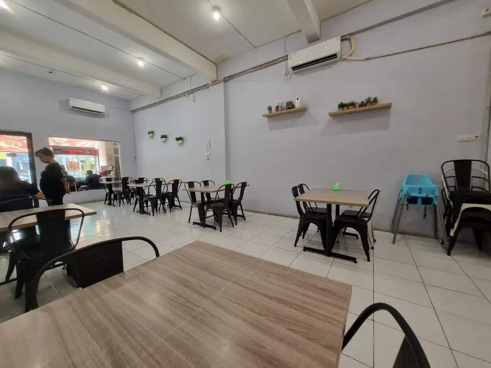 DISEWAKAN TEMPAT UNTUK JUAL MAKANAN GWALK CITRALAND SURABAYA