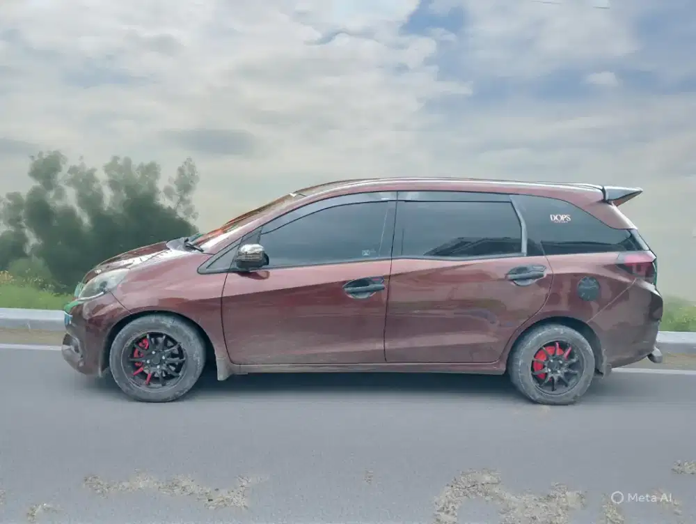 Honda mobilio tahun 2014