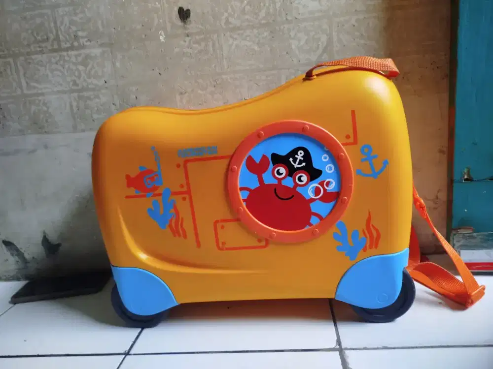 Koper American tourister