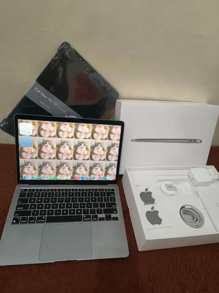 Macbook Air M1 8/256gb Original Fullset Mulus Jual Cepat