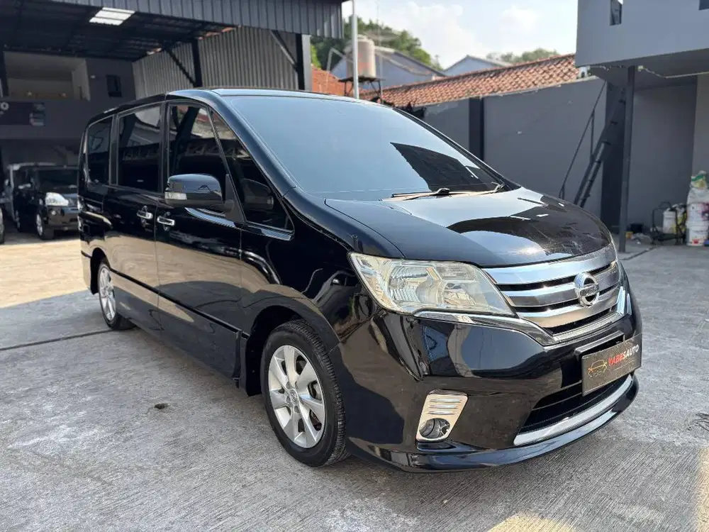 Nissan Serena HWS 2013 Automatic Tgn 1 Istimewa
