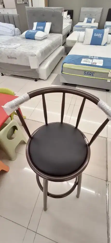 Barton svivel bar coffee