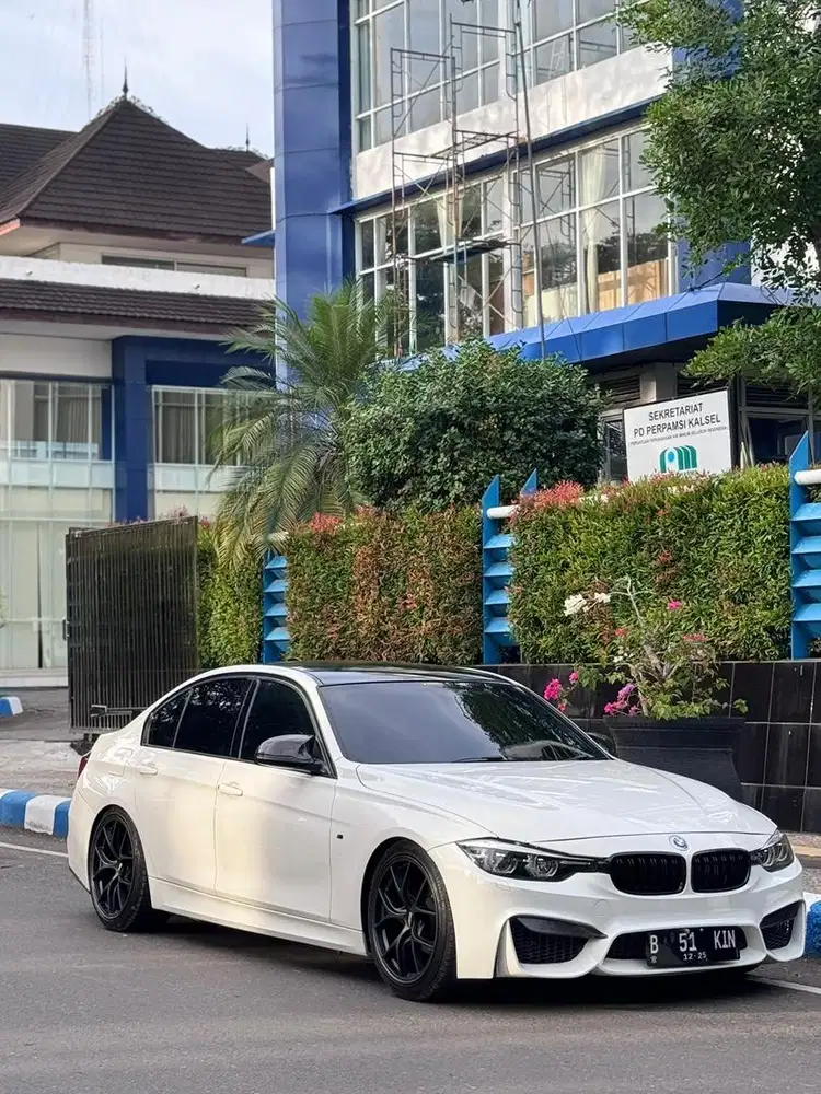 BMW F30 n20 Sport 2013 Full Modif karbon murah