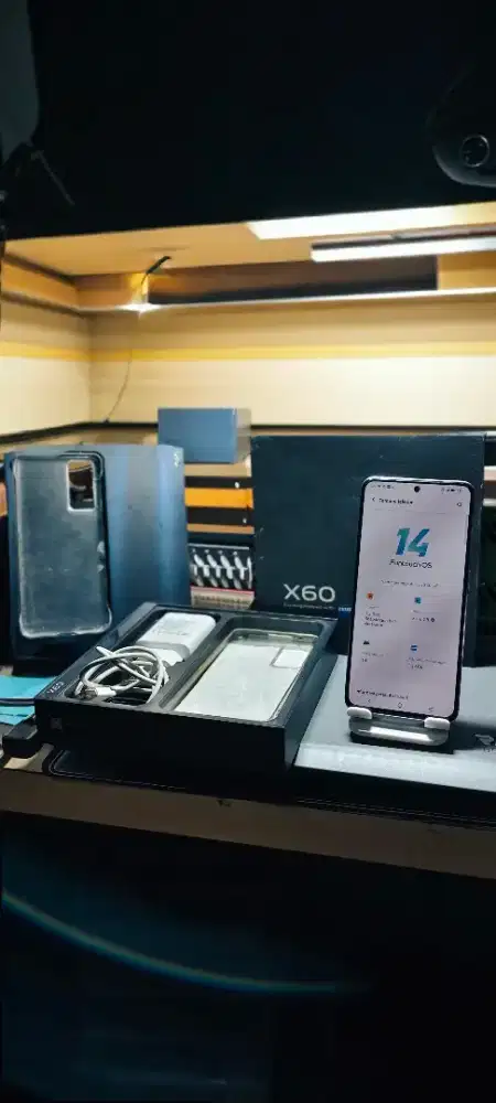 vivo x60 8+8/128 5G fullset ori