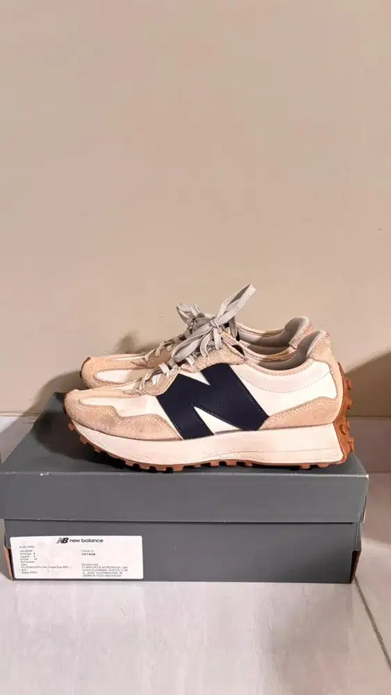 New balance 327 navy/beige