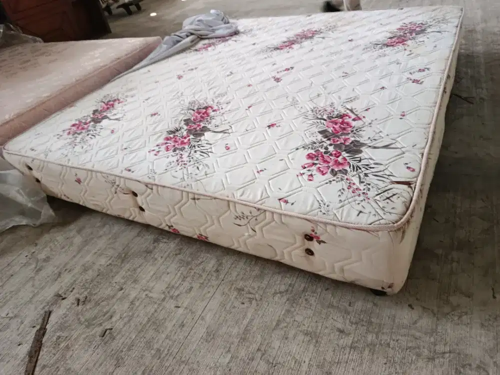 Jual dipan bekas motif bunga