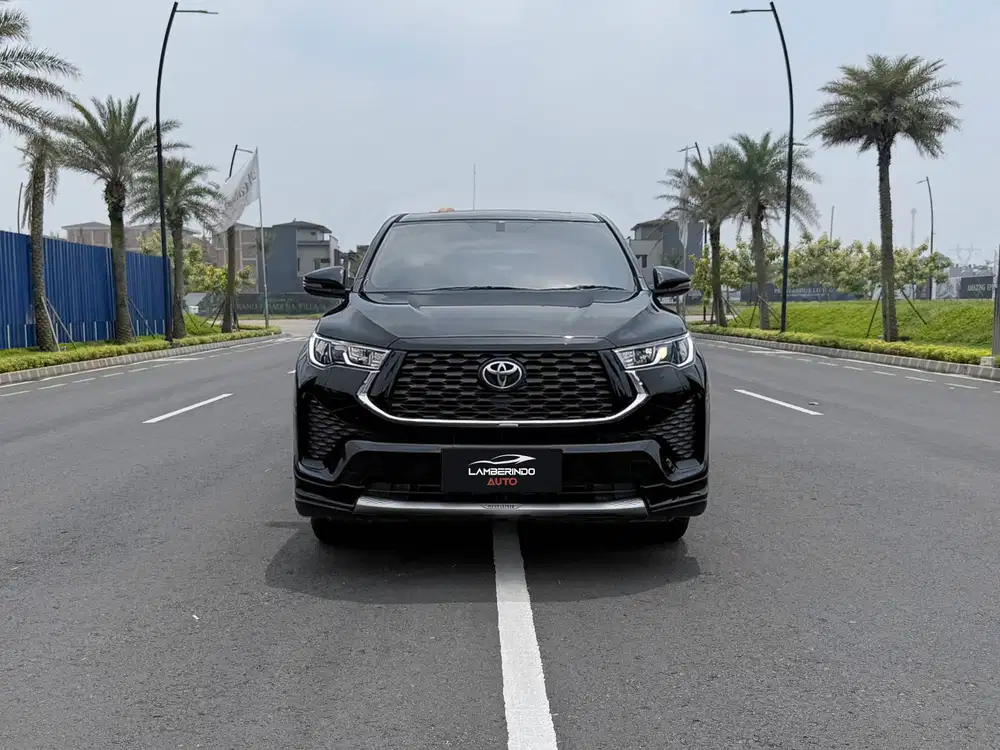 TOYOTA INNOVA ZENIX V HYBRID MODELISTA 2024 HITAM 2023 Q HYBRID