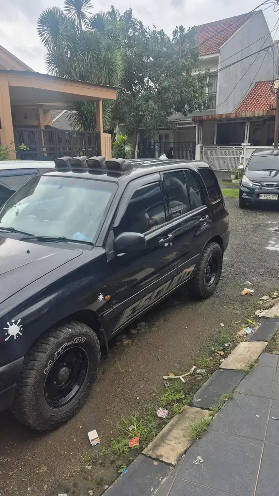 Suzuki Escudo 2003 Bensin