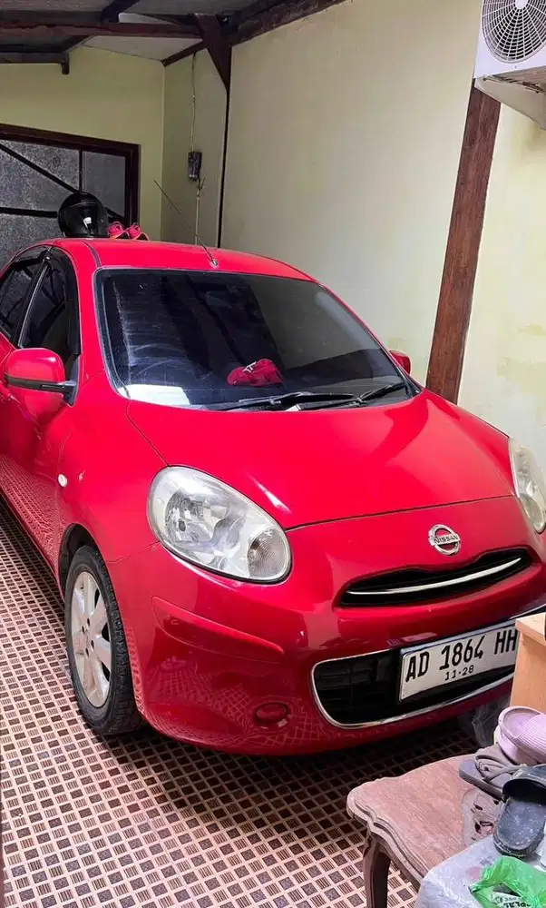 Nissan March 2011 AT