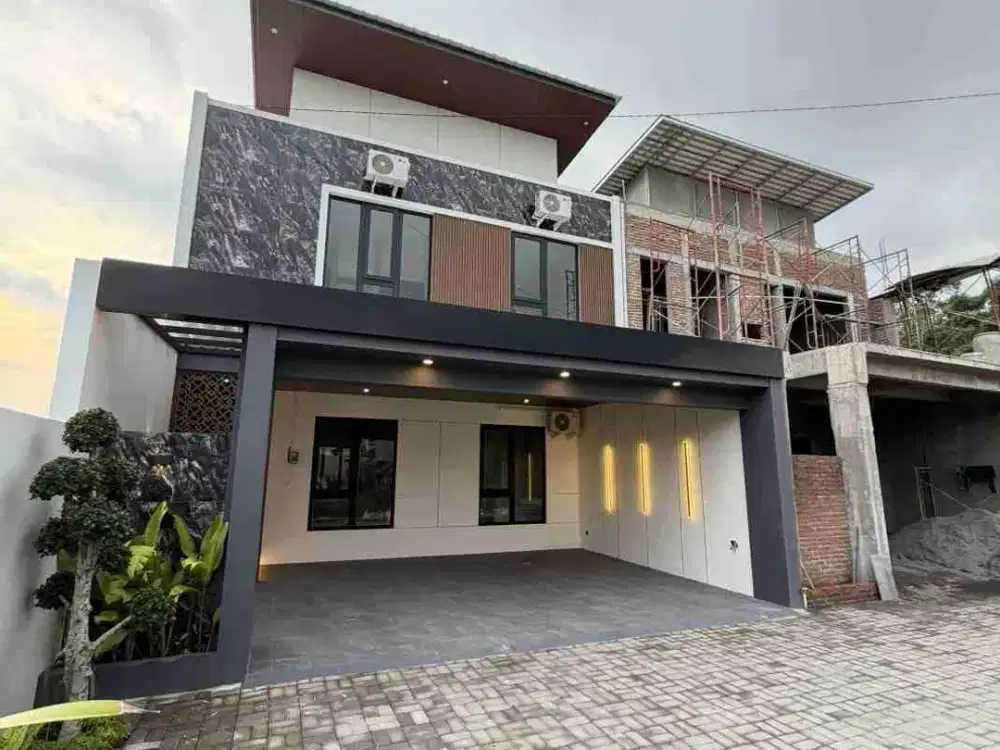 Rumah Mewah 2 Lantai Full Furnished Lokasi Strategis Maguwoharjo Sleman