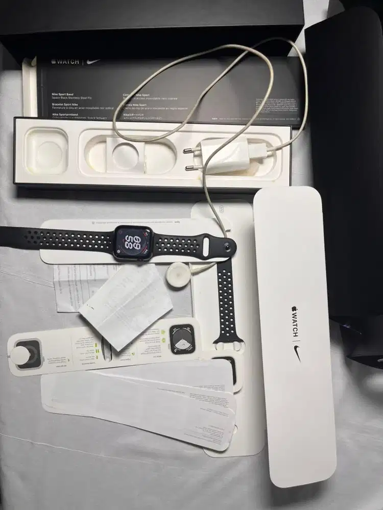 Apple Watch 5 AOD seri stainlis hitam