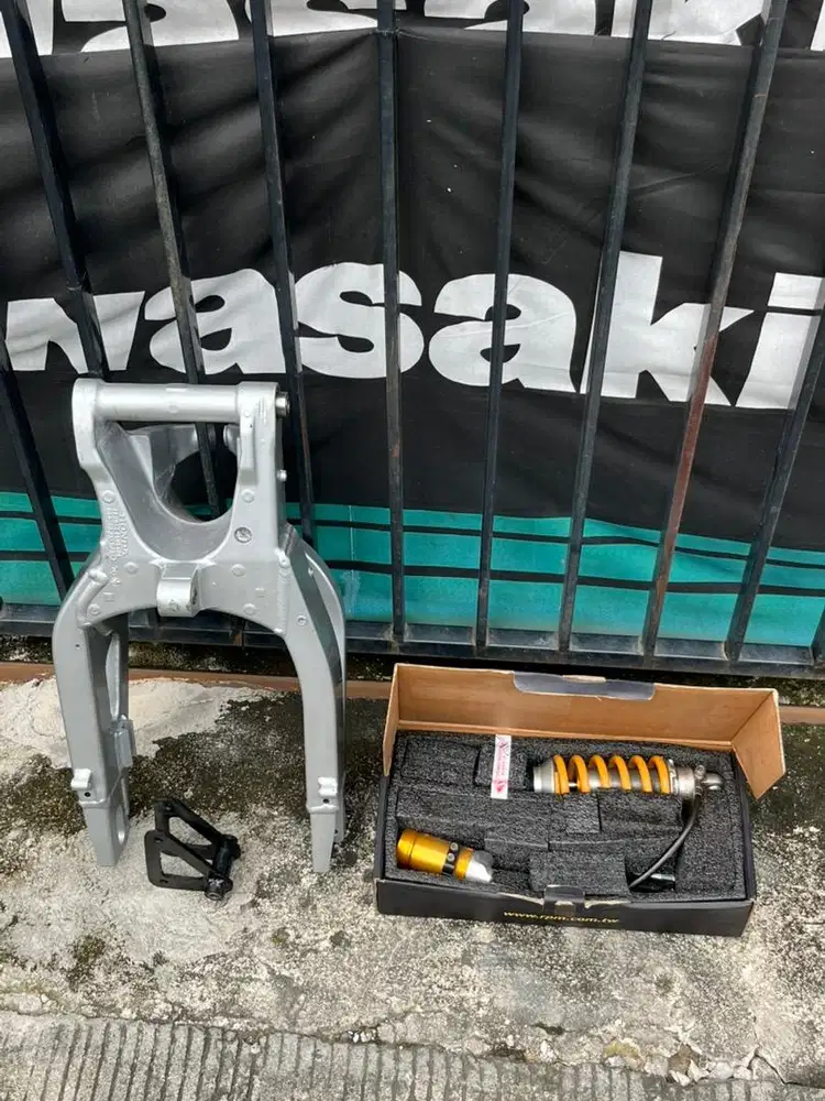 shock breaker RPM dan Swing arm CBR600RR