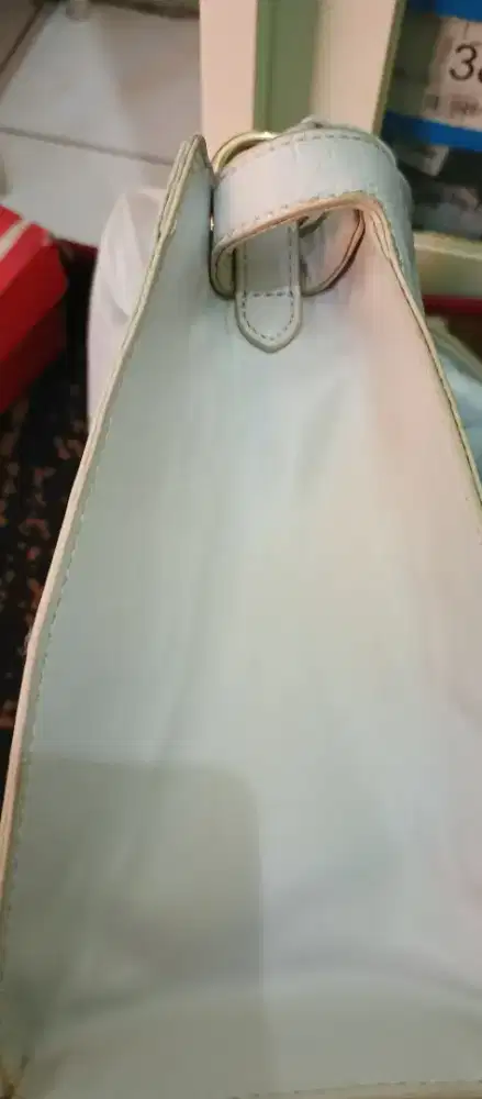 Tas Selempang Everest