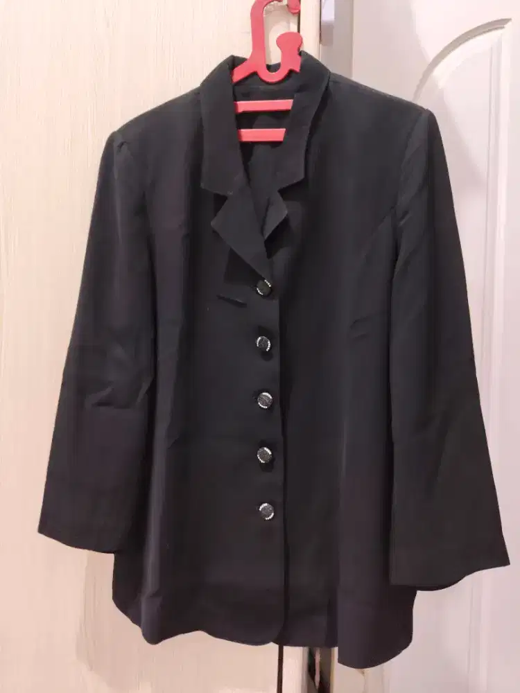 Dijual blazer wanita hitam