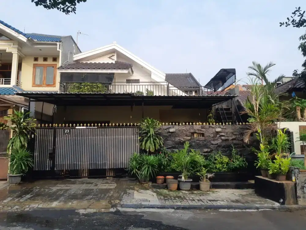 Rumah dijual Murah 2,5 Lt. Luas, Cinere, Depok Dekat ke MRT Lebak Bulus