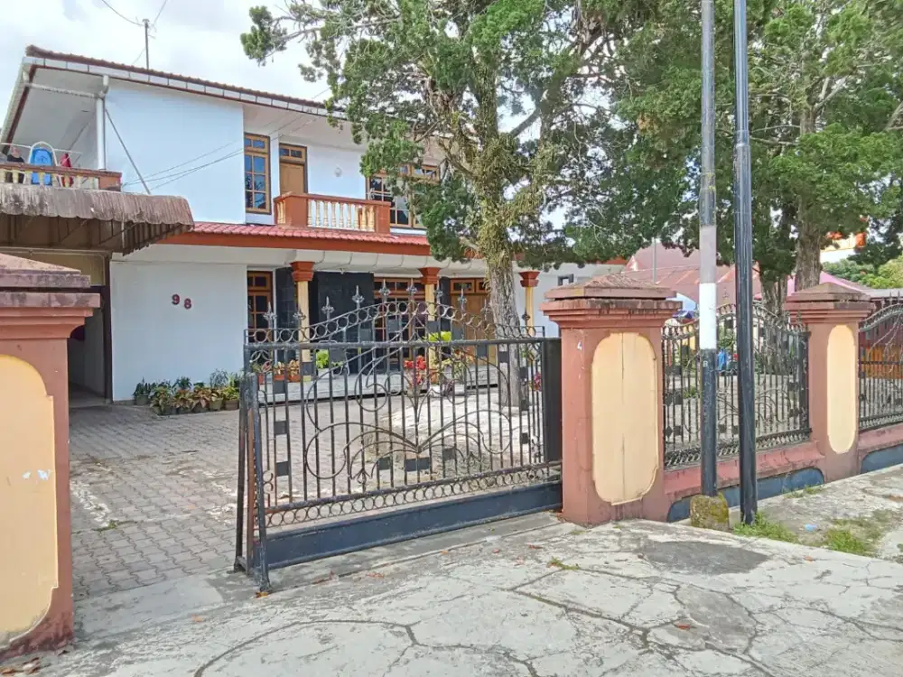 Rumah bertingkat 2 lantai