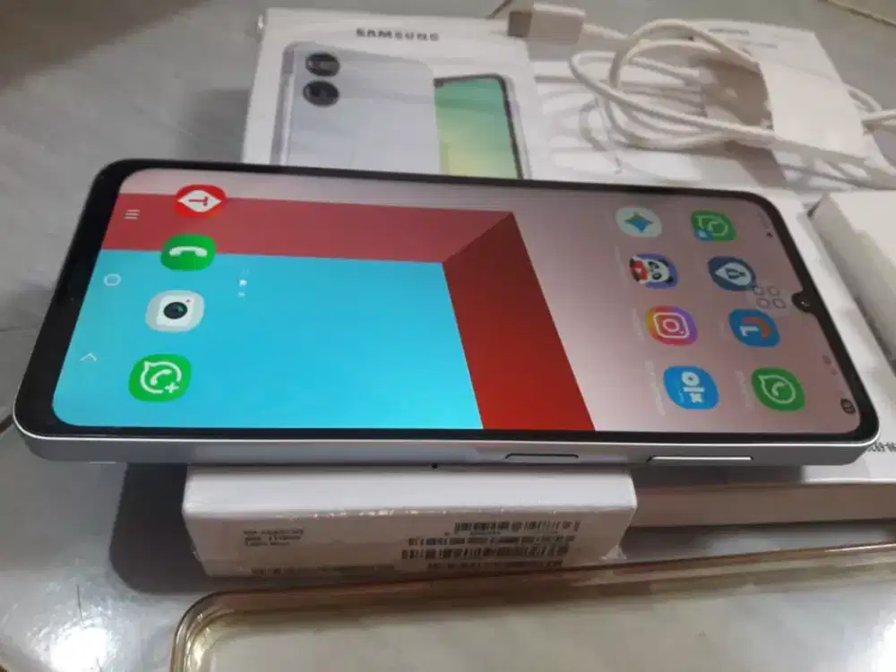 Samsung Galaxy A06 6/128GB Blue - Garansi Resmi TAM (Fullset + Bonus)