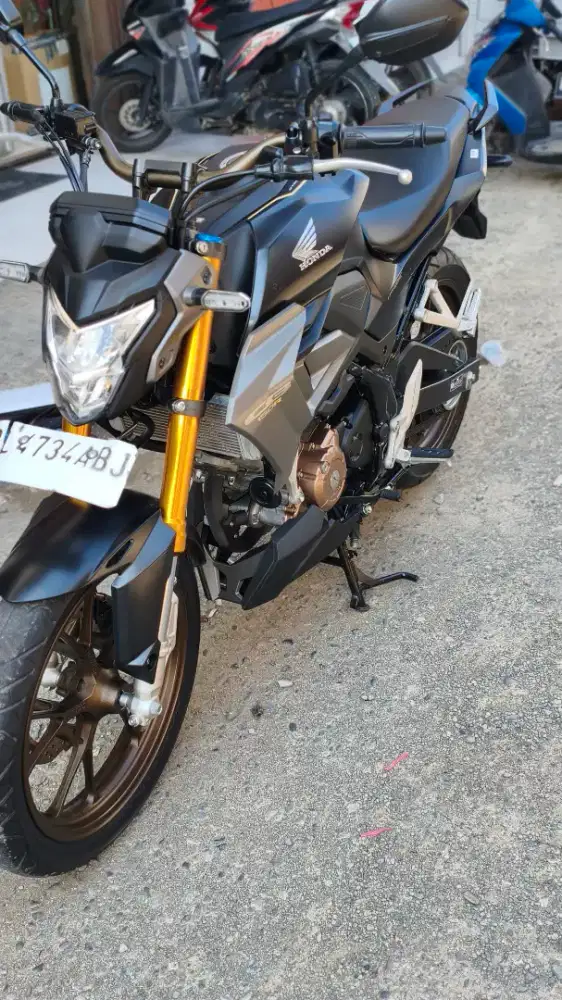 Di jual honda cb1504R tahun 2024 harga nego