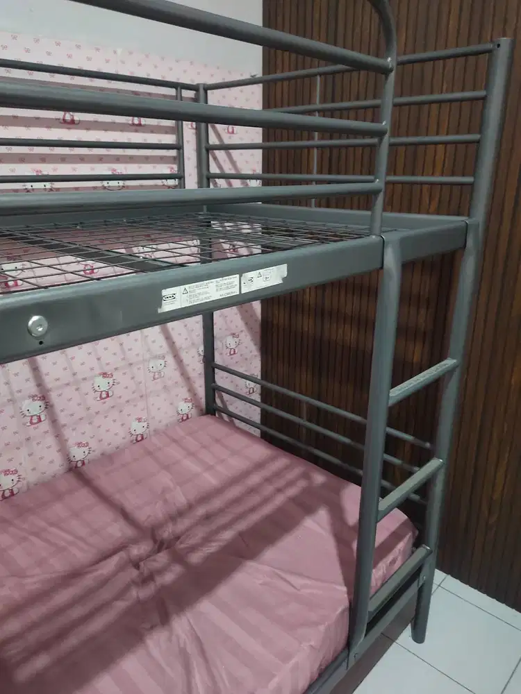 Dijual Ranjang Tingkat Besi IKEA SVARTA