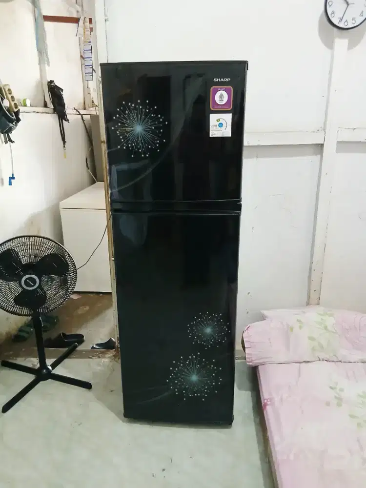 Jual kulkas SHARP 2 pintu jumbo 256 liter