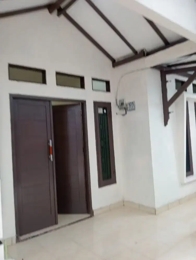 Disewakan Rumah Tahunan