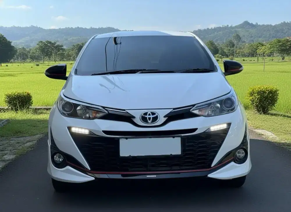 Toyota Yaris 1.5 TRD Sportivo CVT
Tahun : 2019