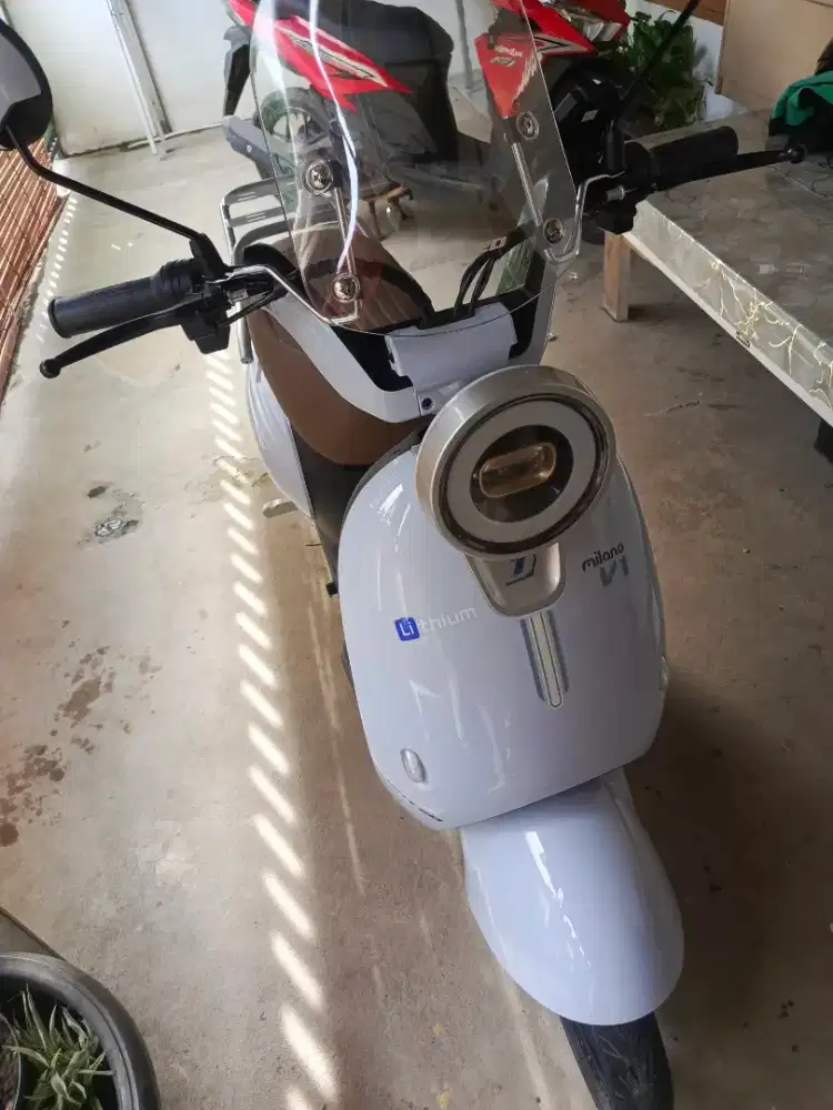 Dijual cepat sepeda listrik United type Milano V1 pemakaian sebulan