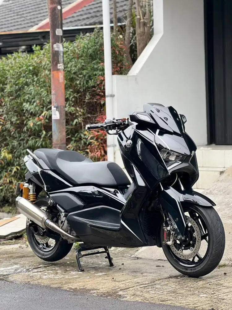 Yamaha xmax connected modif proper
