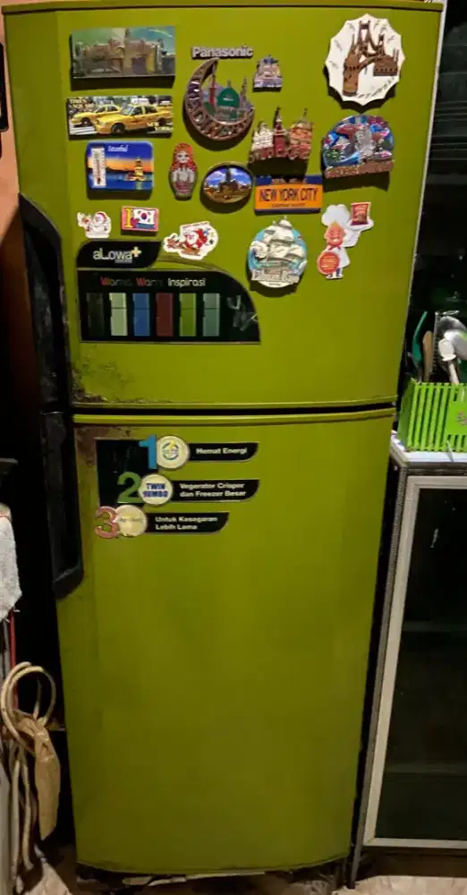 MenJual Kulkas LG bekas dan tidak dingin