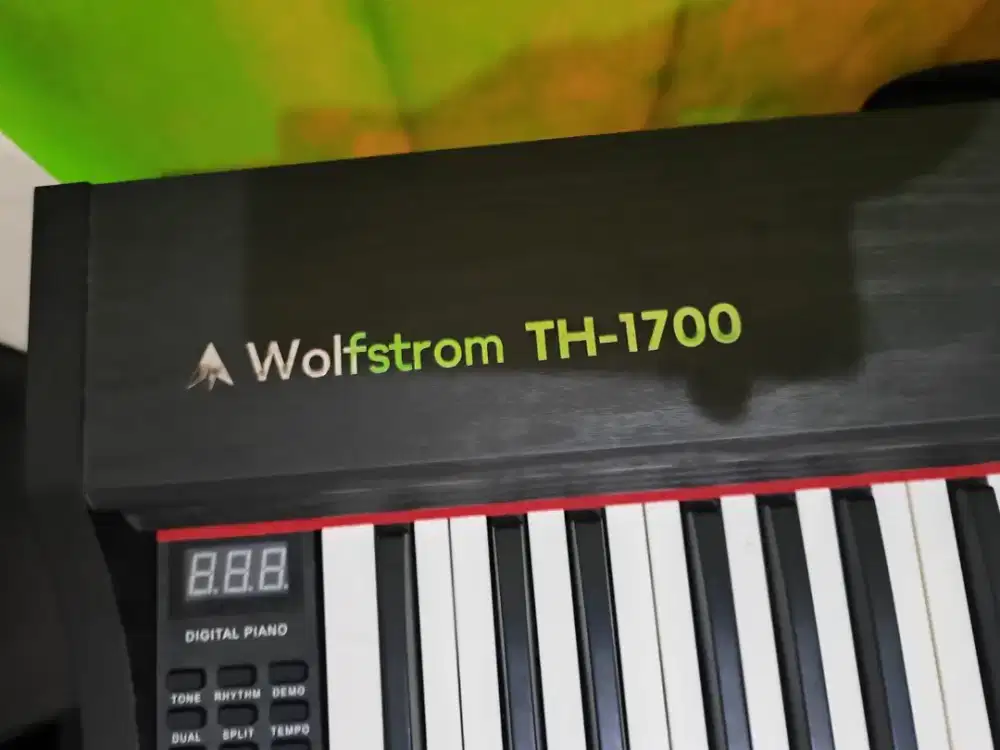 Wolfstrom - TH-1700 Hitam, Non-Bluetooth, Epiano, nego bisa