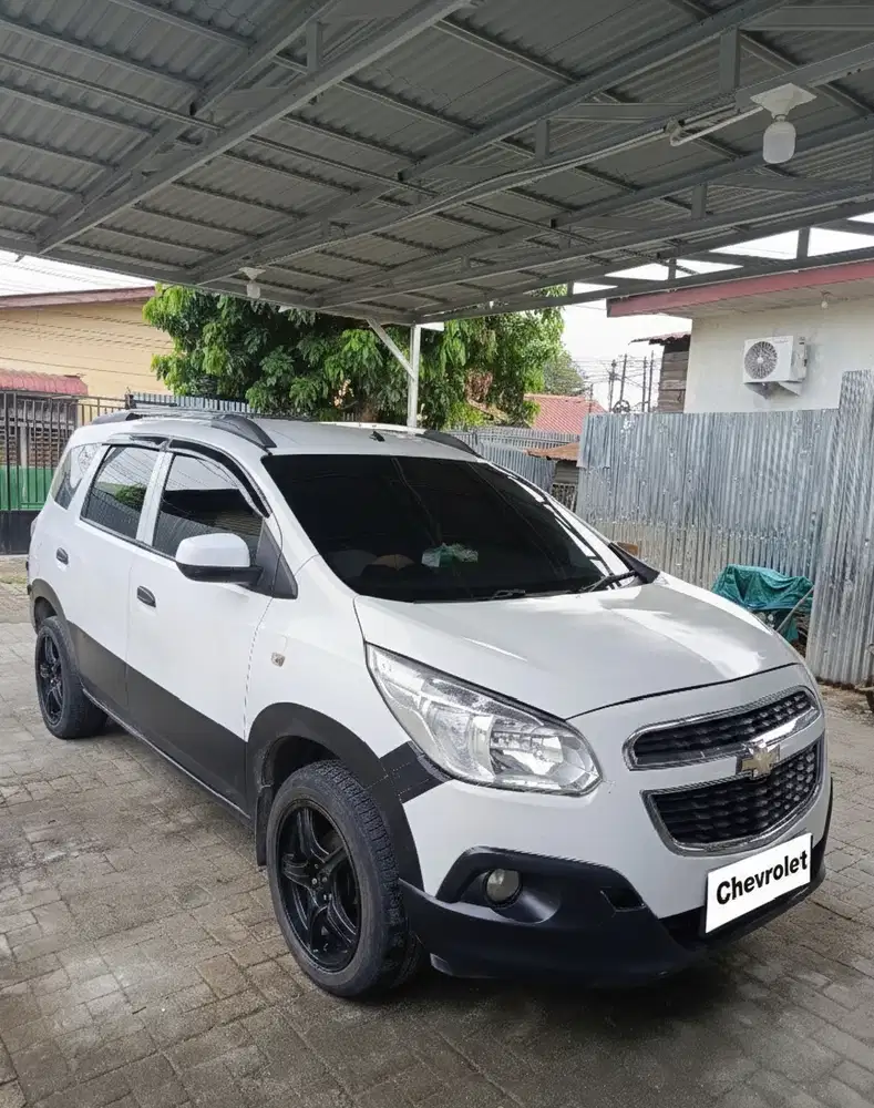 Chevrolet Spin 2015 Bensin