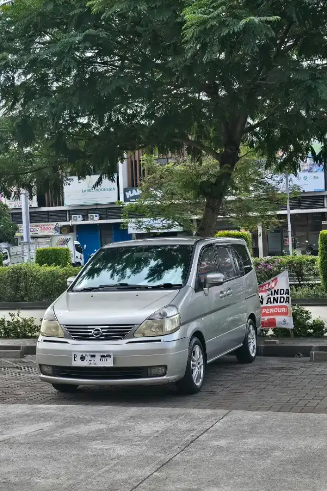 Nissan Serena HWS 2.0 AT 2010