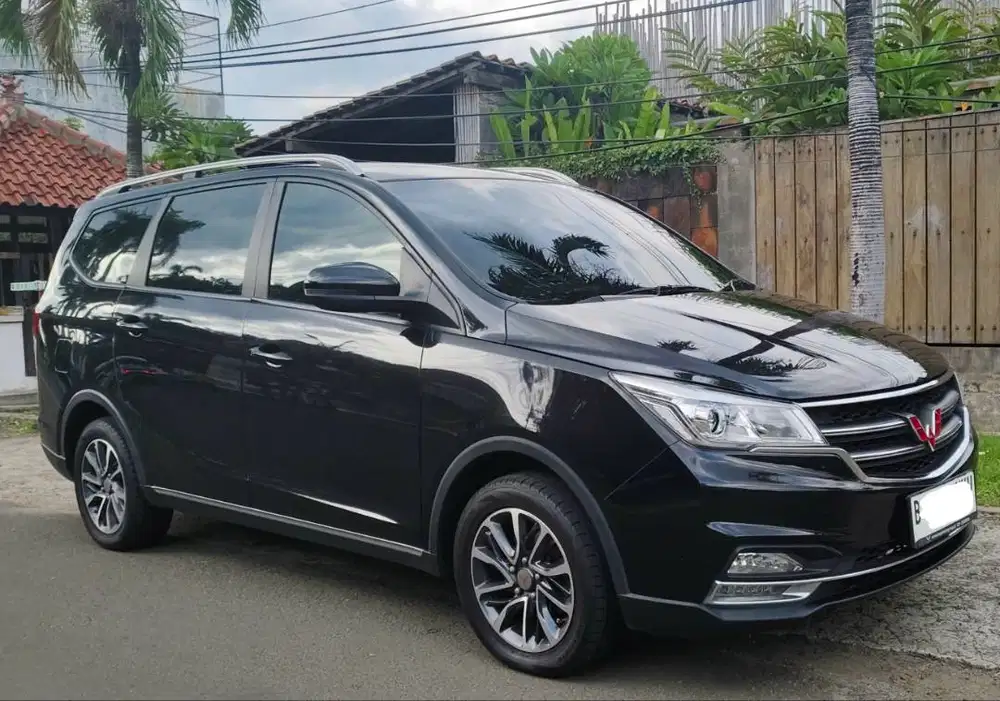 Wuling cortez 1.5 C manual low km tahun 2018 pemakaian 2019