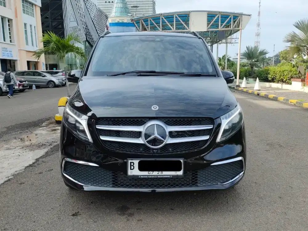 Mercy V250 Avantgarde 2022 KM 10 rb GRESS LIKE NEW