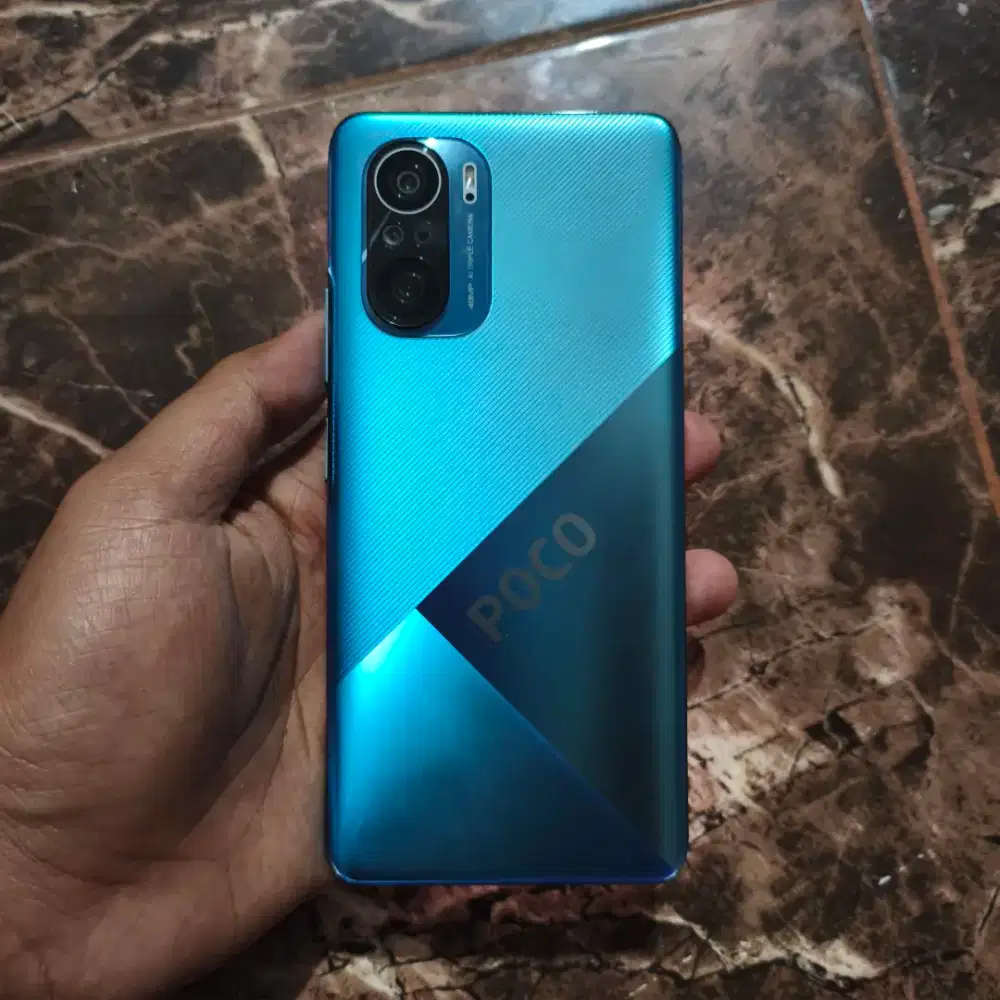 POCO F3 6/128 SECOUND