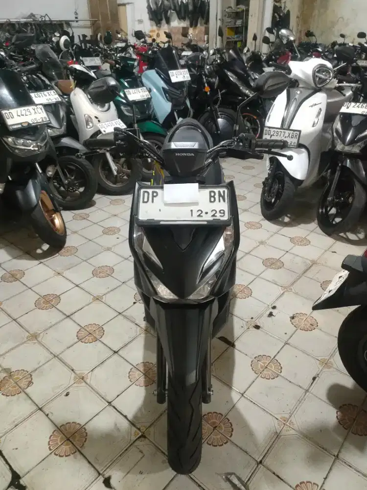 Honda Beat Street 110cc 2025 hitam plat DP