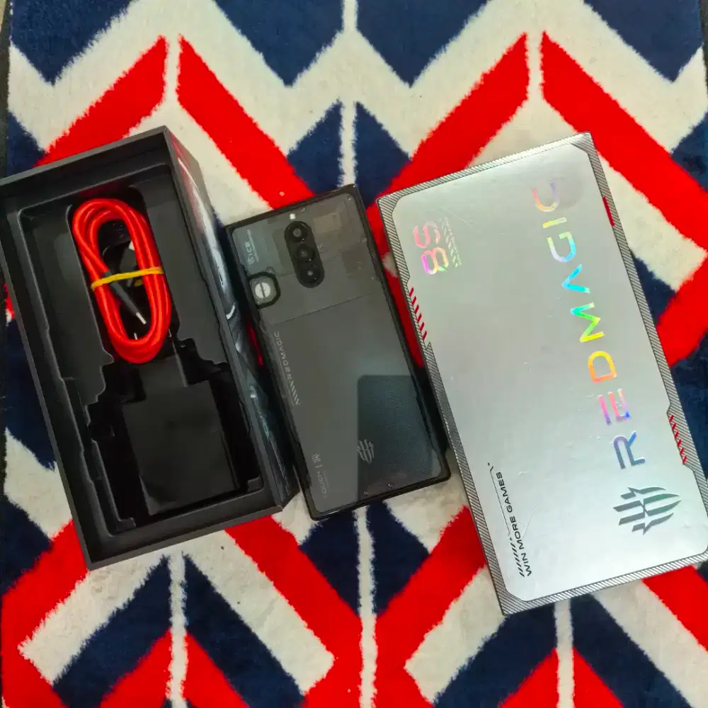 Nubia Redmagic 8S Pro 16GB/512GB
Garansi Resmi sampe tgl 02-12-2026