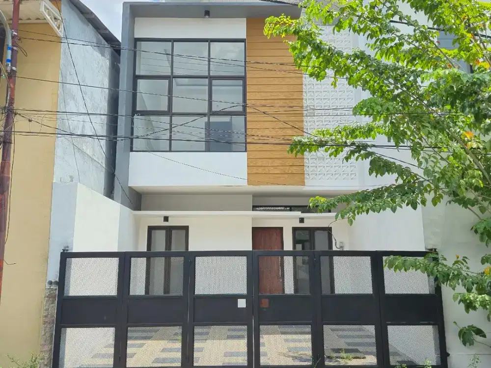 Di jual rumah di Tandes asri / Darmo Harapan