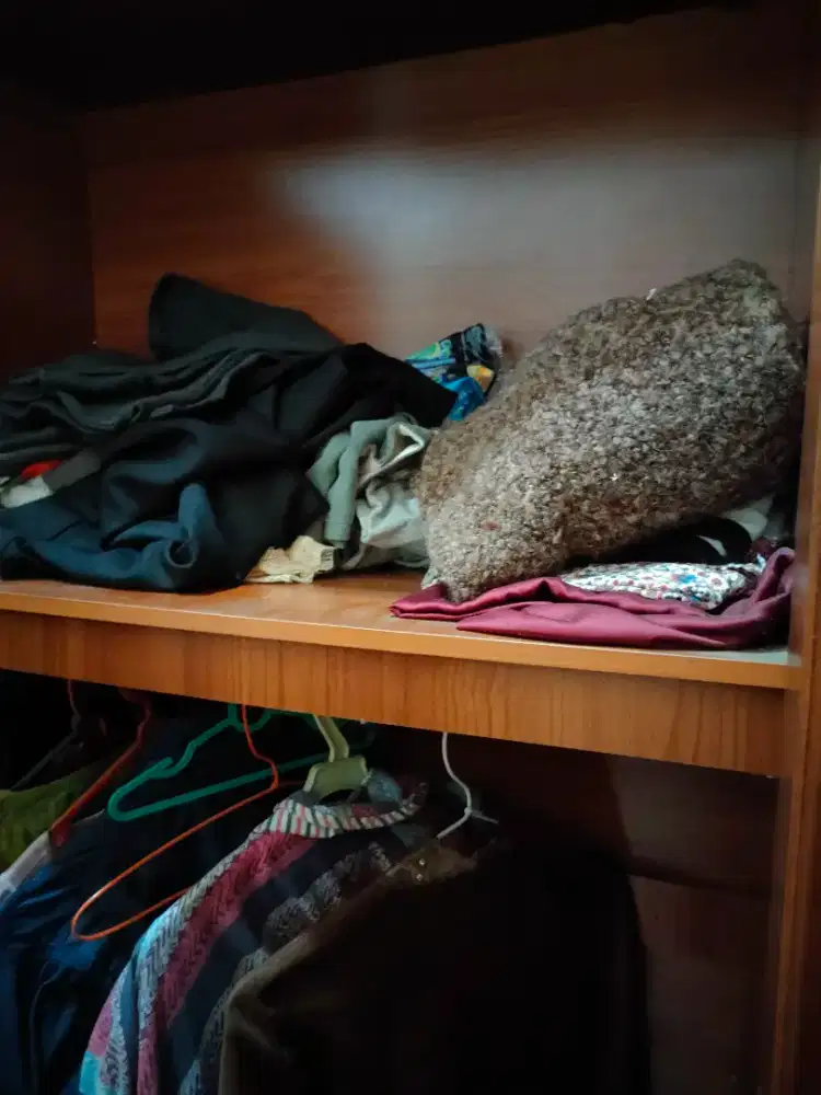 lemari second masih bagus