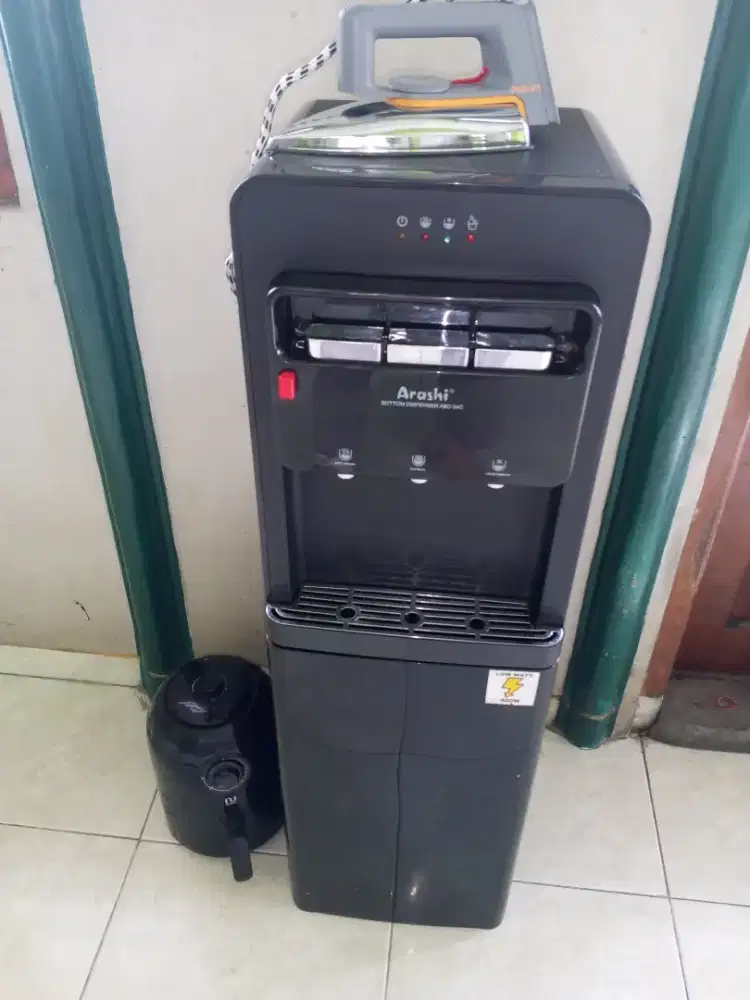 Dispenser,setrika,air fryer rusak semua 3brg 100rb