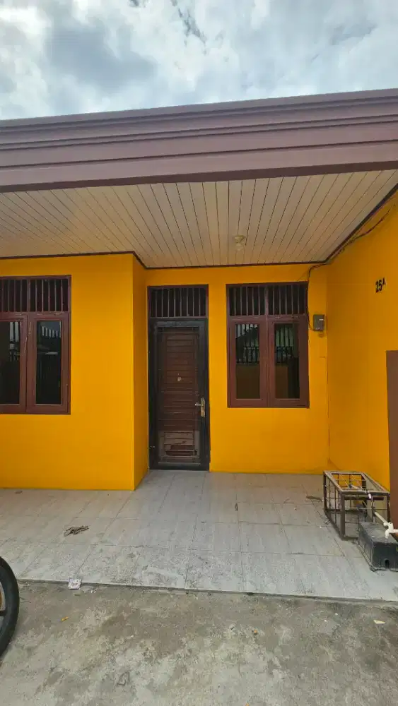 Rumah di Pasar Merah  (Tahunan)