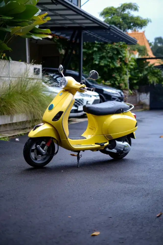 PIAGGIO VESPA LX 150 3VIE 2013 MURAH BERGARANSI