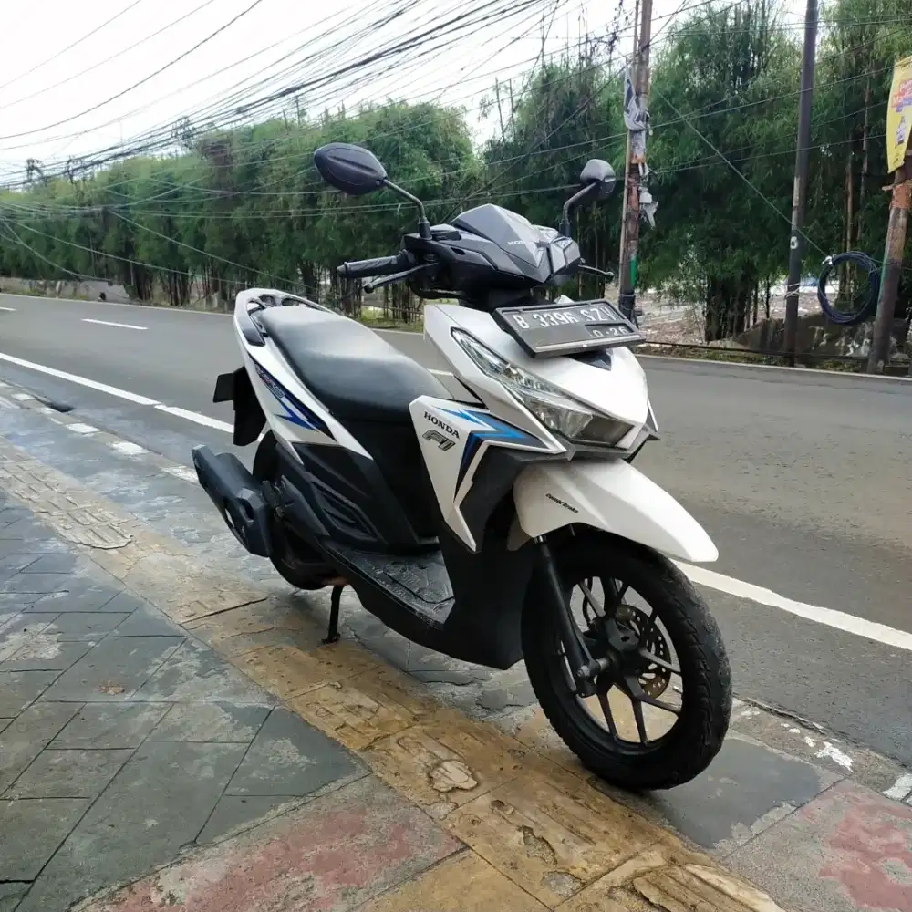 Honda Vario 125 OLD 2016 Bagus Lengkap Mesin Cakep