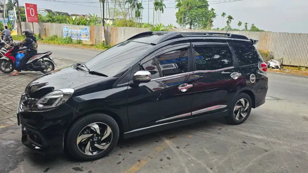 Honda Mobilio RS CVT 2014