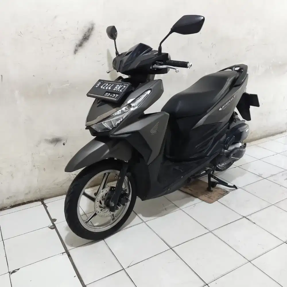 Honda Vario 150 OLD 2017 Lengkap Bagus Mesin Aluss