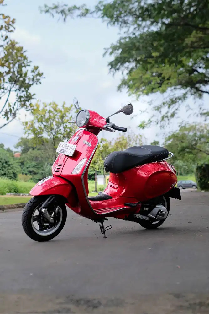 JUAL VESPA MATIC BEKAS/SECOND PRIMAVERA 150 2017 MURAH BERGARANSI