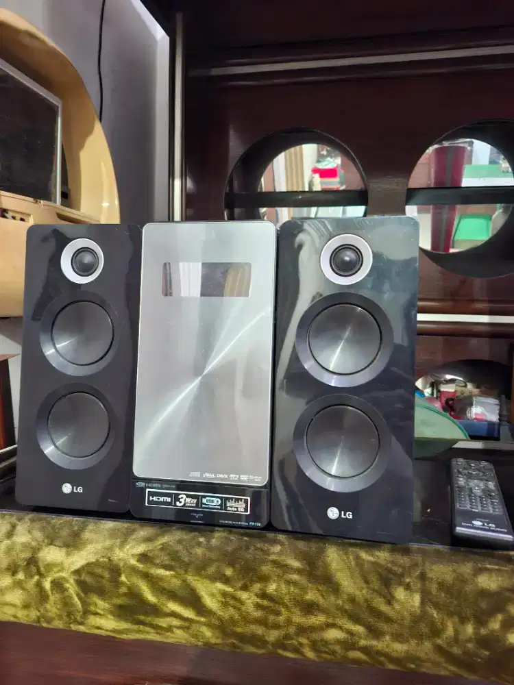 Mini Hifi LG fb166 kondisi sangat baik lengkap remote