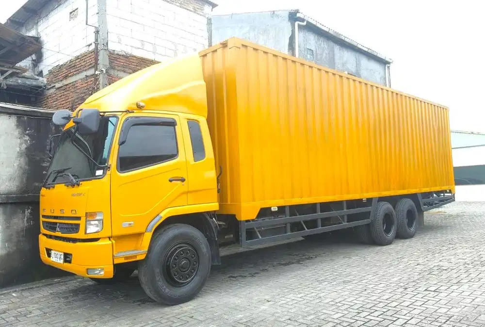 MULUS+banBARU MURAH Mitsubishi Fuso tronton 6x2 HD Box besi 2022 bok
