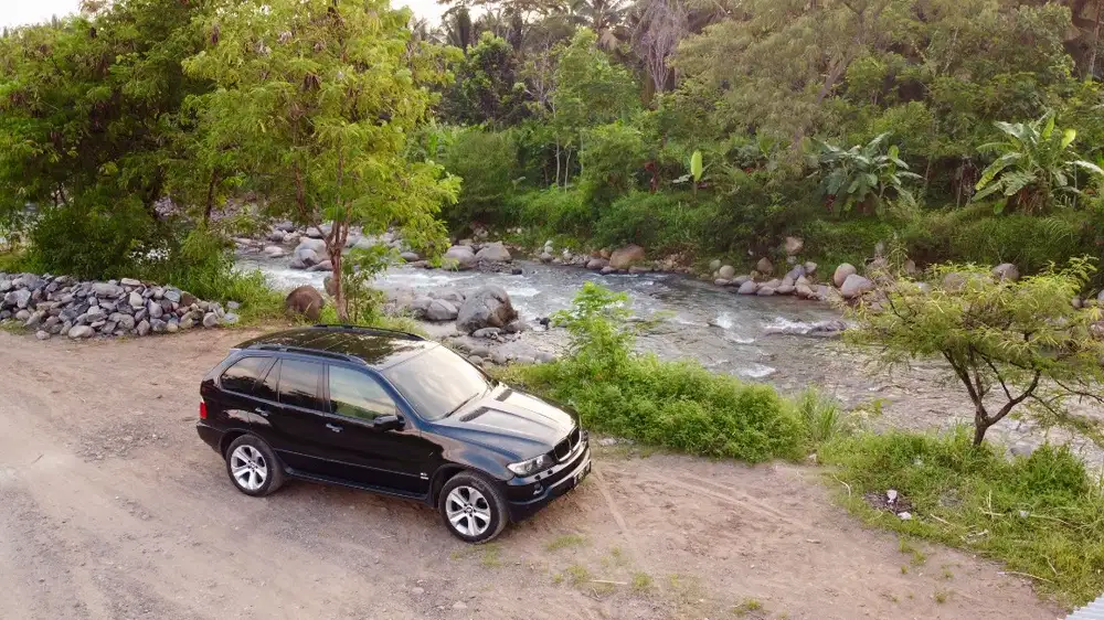 BMW X5 2005 Kondisi Sehat dan Siap Pakai