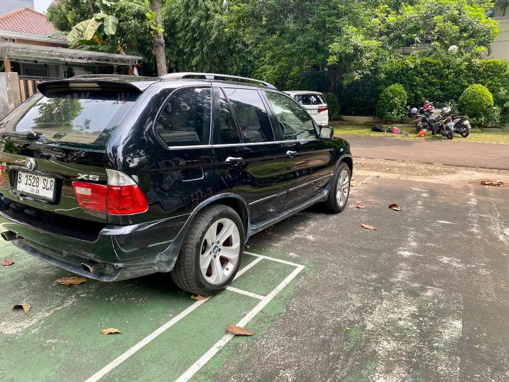 BMW X5 2005 Kondisi Sehat dan Siap Pakai